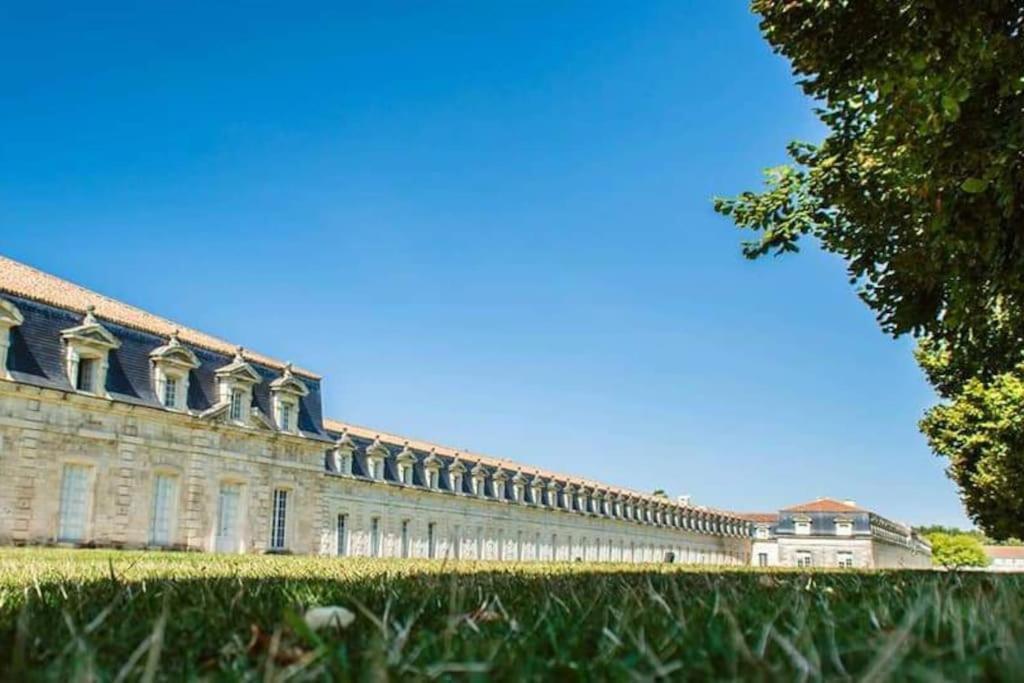Gite Des Huskys Villa Tonnay-Charente ภายนอก รูปภาพ
